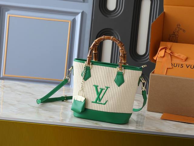 Upgraded Original M66588 This Wallet On Chain Handbag Is From Louis Vuitton Lv B