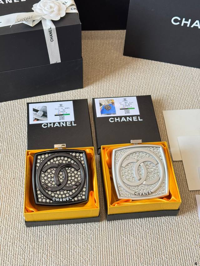 chanel Denim Box Bag Lazy And Casual And Easy To Carry Full Of Surprises On T