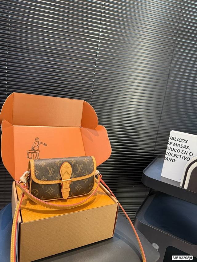 With Airplane Box Folding Box Mini Lv Baguette Bag The Upper Body Is Simple And