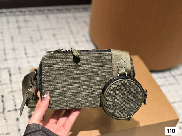 Coach Camera Bag Fashionable Design Full Of Vitality Bag Is Versatile And Fashio