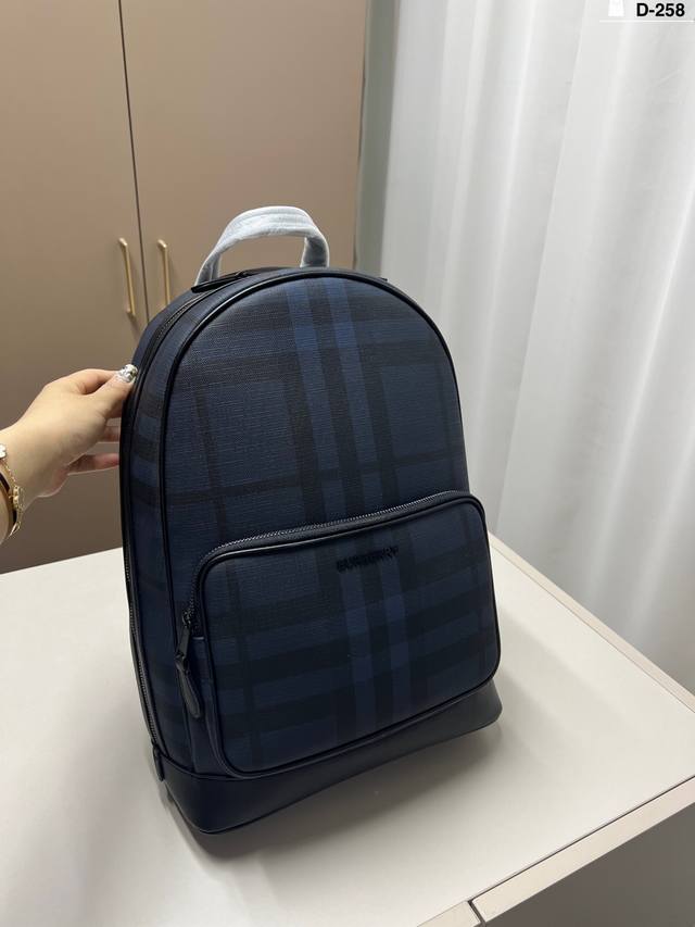 Burberry Backpack A Cool And Cool Style Any Style Can Be Easily Controlled D-258
