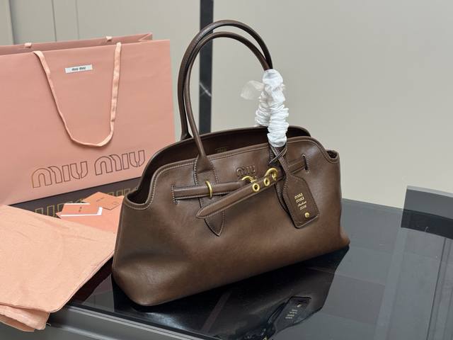 size 44.23Cm Miumiu Vintage Tote Bag I Particularly Like The Design Of This M