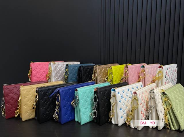 With Folding Gift Box Lv's New Coussin Accordion Handbag, A Multi-Purpose Should