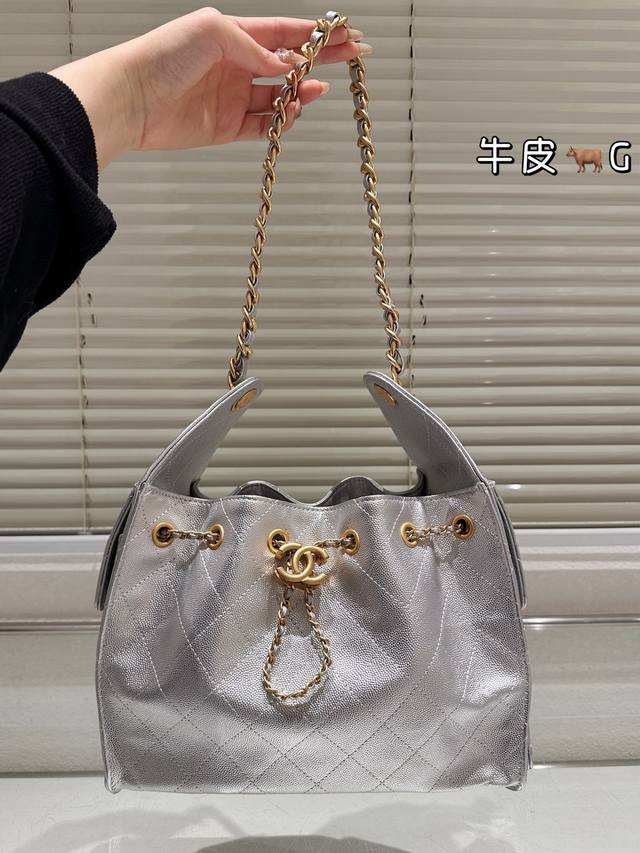 Top Layer Leather Chanel 25S Cowhide Hobo Bag Chanel Cowhide Embroidered Shoppin