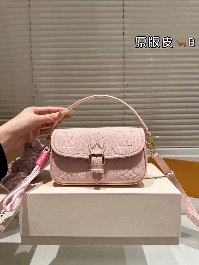 Cowhide Version With Pendant L Nano Diane Cowhide Underarm Baguette Bag Full Ste