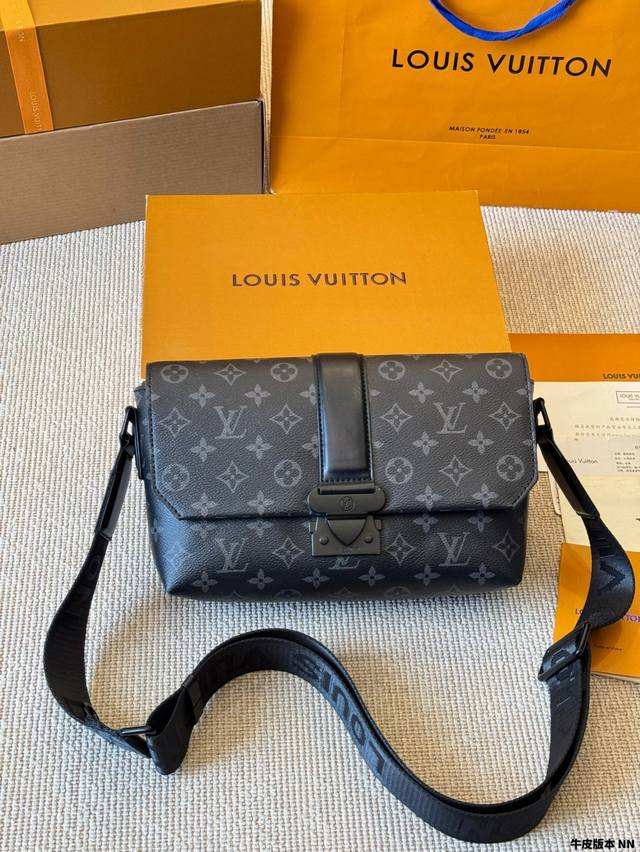 Cowhide Version Lv's New S-Cape Messenger Bag Made From Monogram Black Taurillon