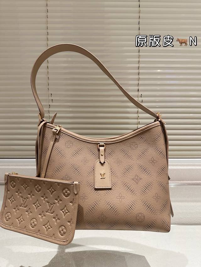 lv Hottest And Out Of Stock New Favorite #Carryall Lv New Carryall Hollow Bag