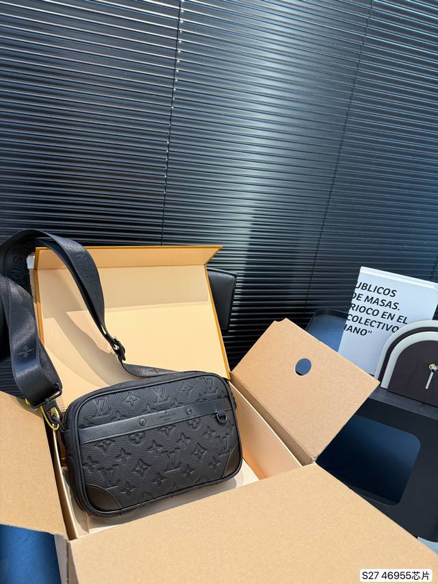 With Airplane Box Folding Box Lv Camera Bag Chip Version Cool Lv Men's Bag Is He