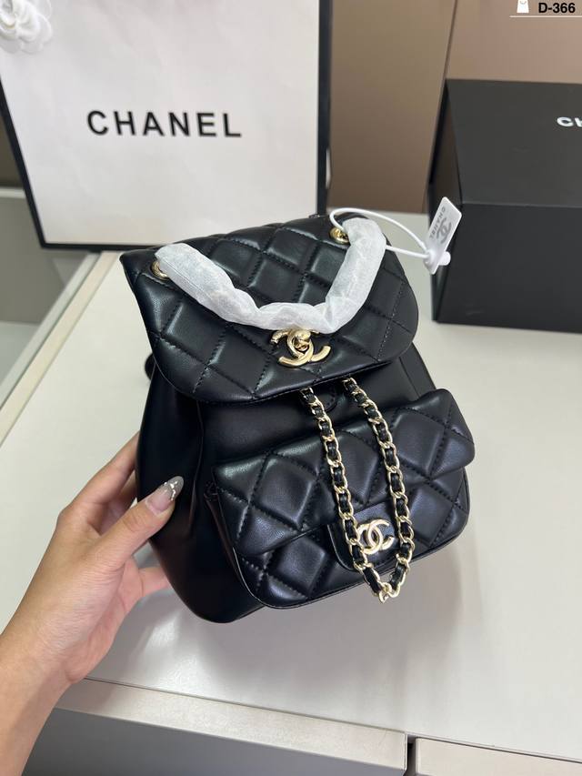 Chanel Backpack Cute Love The Cutest Backpack Of This Season D-366 Size 23 23 Fo