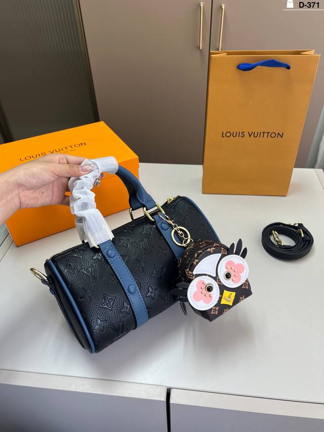 lv Pillow Bag With Pendant Classic Series Fashionable And Versatile High Appe