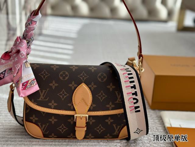Original Top-Grade Lv Baguette Bag Is So Good-Looking When Worn. Real Shot Of Th