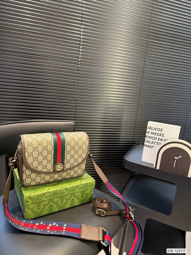 With Box Cool Camera Bag Gucci. New Arrival Gucci Bag Is A Whole Beauty Size 24