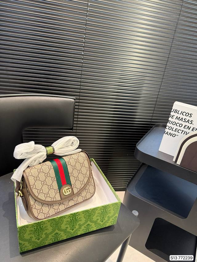 With Box Cool Camera Bag Gucci. New Arrival Gucci Bag Is A Whole Beauty Size 20