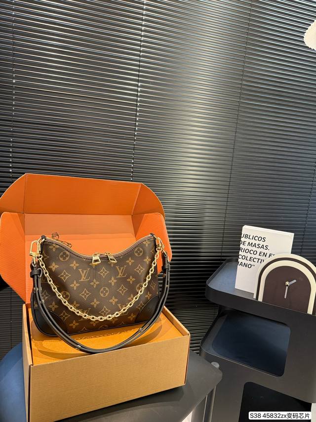 With Airplane Box Folding Box Top Version All Steel Hardware Lv Croissant Vintag