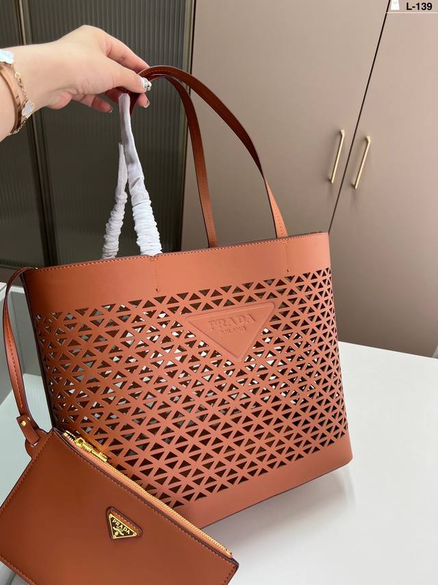 prada Prada Diamond Hollow Tote Bag Has A Large Capacity And Is Very Durable