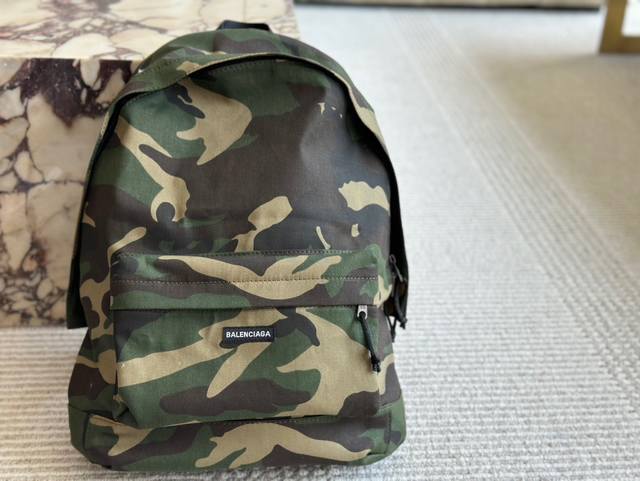 size 44*32Cm Balenciaga Backpack Is Popular New Favorite Backpack Very Easy T