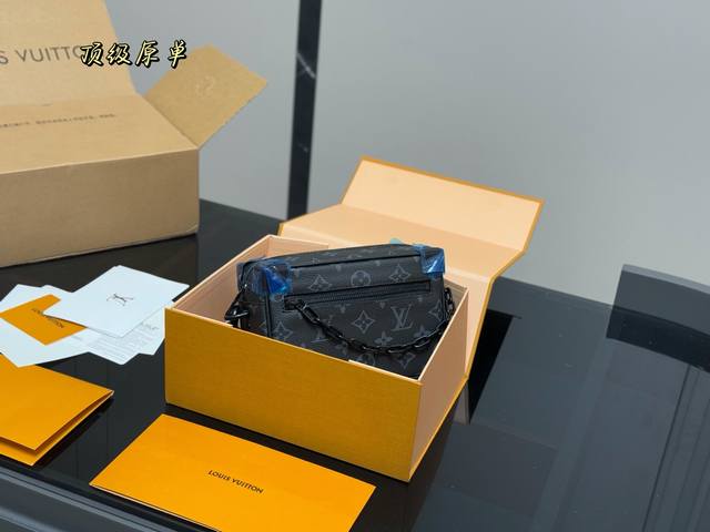 With Folding Box Airplane Box Size 18X13X8 Lv Box Bag Is Really A Cute Square Bo