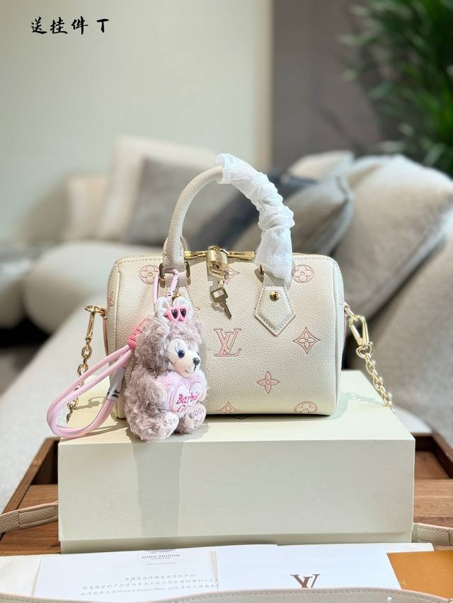 lv The New May Light Milk Strawberry Speedy 20 Is Here. The New Speedy That E