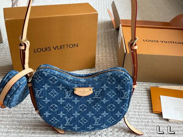 Everyone Praises It When They Carry It. Lv Monogram Horn Shoulder Strap Can Be A