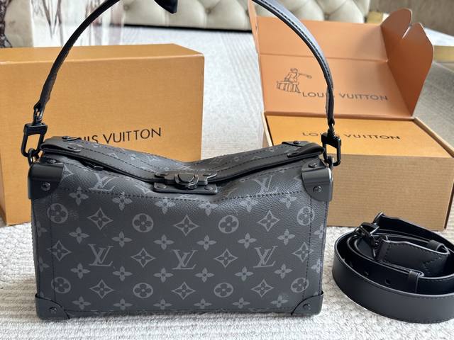 25 New V Soul Trunk Black Warrior Soft Box Will Fire Heart Lv New Men's Bag I