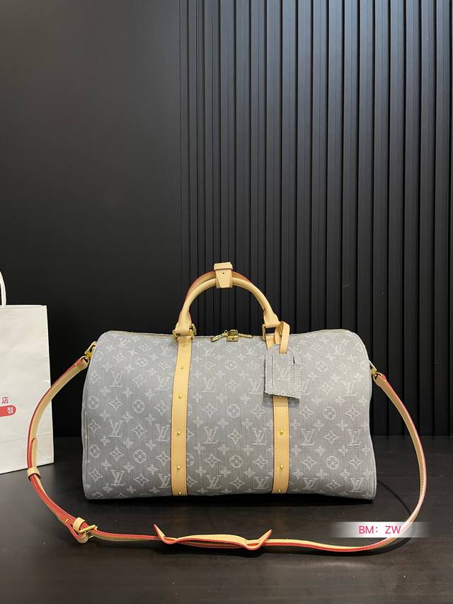 lv Louis Vuitton Denim Denim Monogram Travel Bag The Appearance Is Both Class