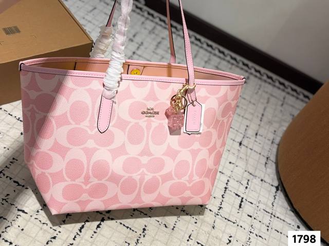 With Pendant Coach & City Tote Classic Tote Bag Hand-Held Shoulder Coach New Tot