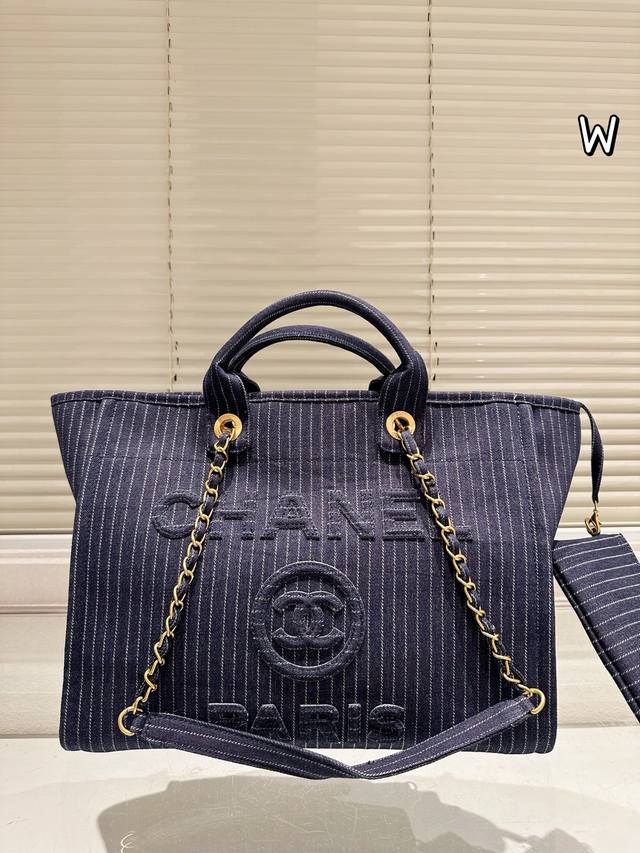 Size 37.31 Chanel Denim Shopping Bag Different From The Old Model, The Logo Deco