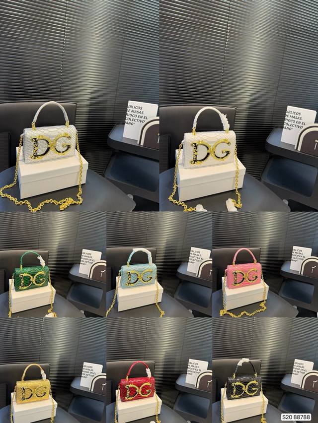 With Box Dg Dolce & Gabbana Chain Bag The Bag Is So Gentle And Girly In Your Han