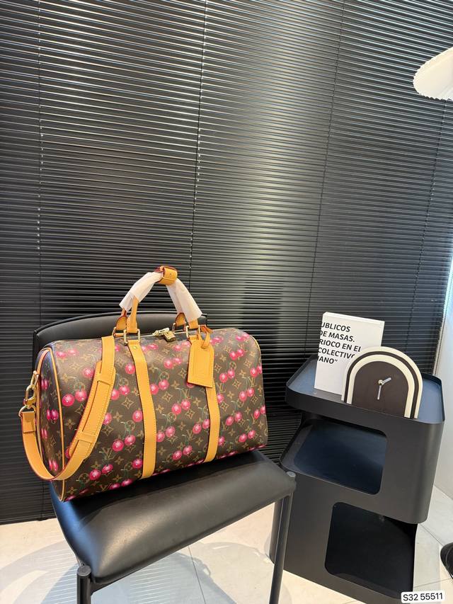 lv Travel Bag Very Design, Simple And Exquisite Details Whether It Is A Long-
