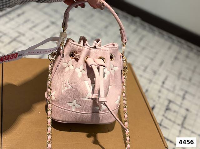 With Gift Box New Product Recommendation Lv Elephant Gray Bucket Bag Heavy Recom
