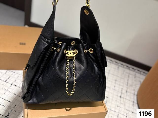 With Folding Gift Box Size 34*26 Chanel Caviar Pattern Hippie Underarm Bag Tote