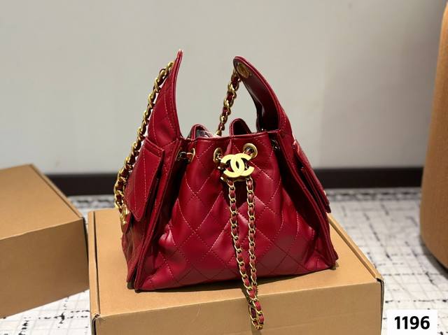 With Folding Gift Box Size Small 26*20 Chanel Hippie Underarm Bag Tote Bag This