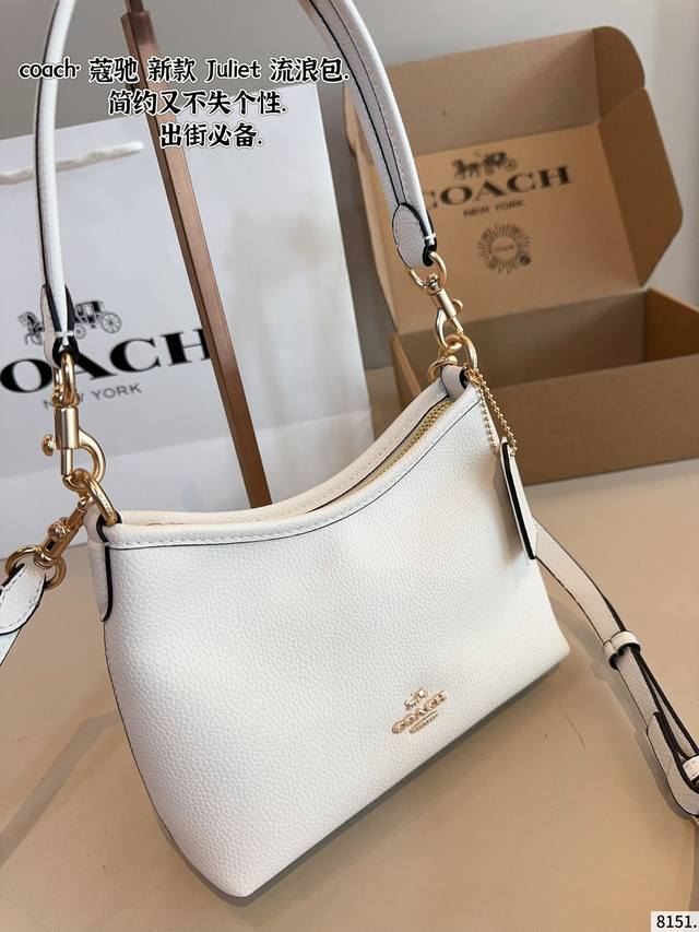With Gift Box. Coach Laurel Mini Hobo Bag Material Is Durable And Wear-Resistant