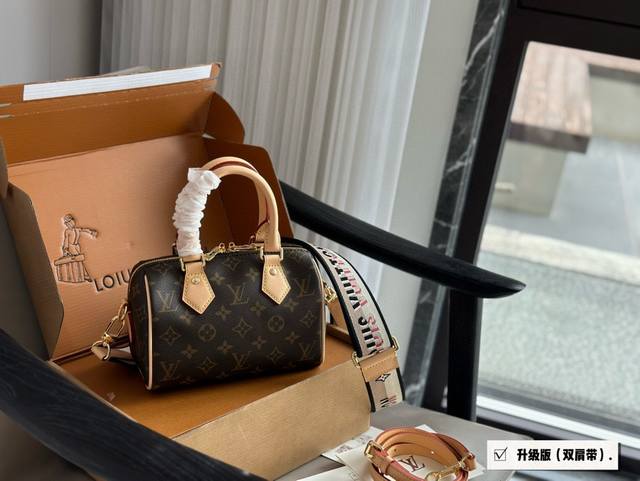 Double Shoulder Straps Lv Speedy20 Pillow Bag The New Speedy20 Is A Treasure Siz