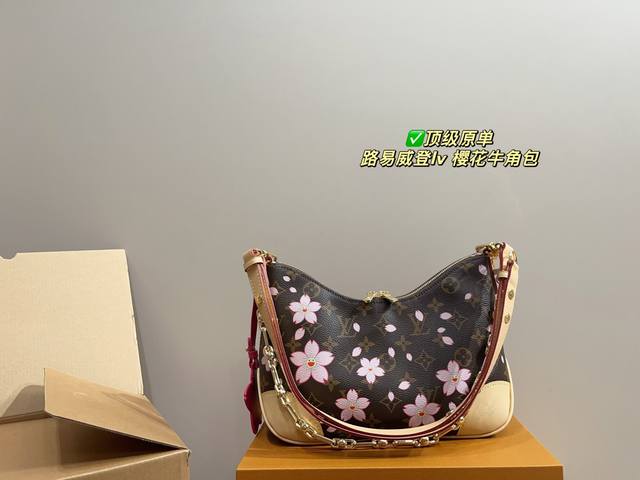 Top Original Single With Folding Box Size 26.16 Louis Vuitton Lv Sakura Croissan
