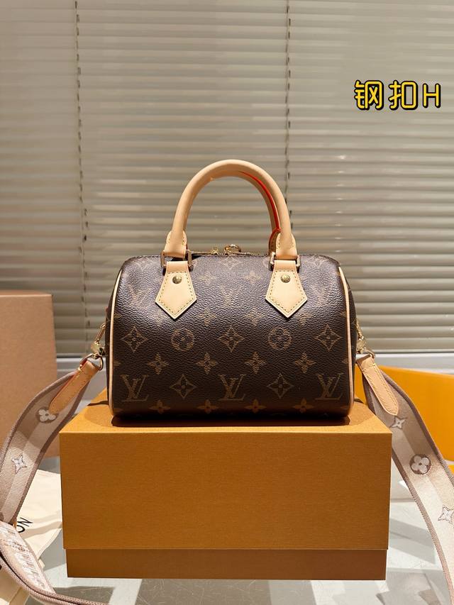 Steel Buckle Lv Speedy20 Handbag Latest Model Embroidered Shoulder Strap Pillow