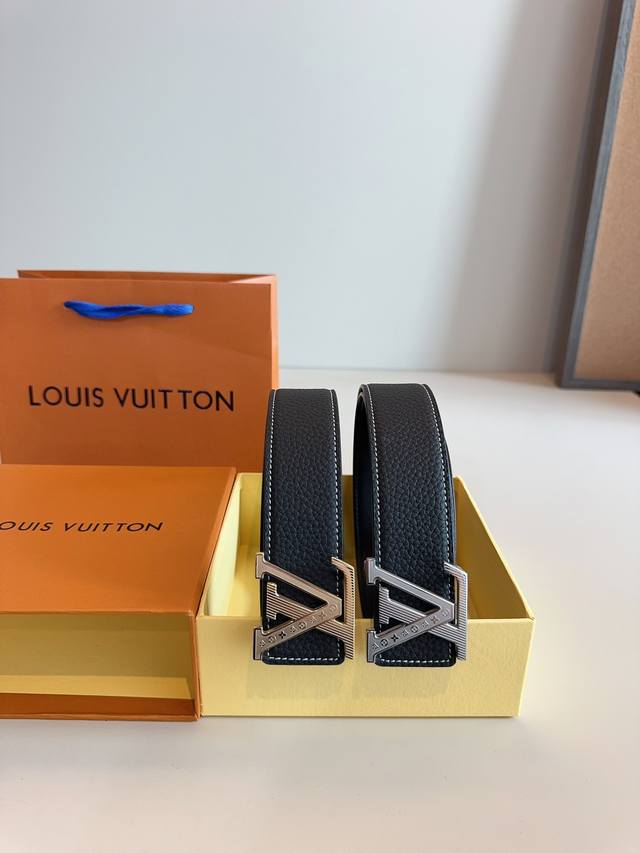 Exquisite Gift Box Packaging The First Choice For Boyfriend, Father Or Yourself,