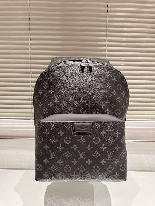 Cowhide Version Classic Fashion Must-Have Backpack Discovery Small Backpack Made