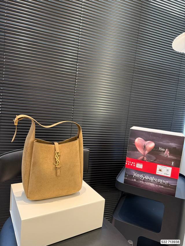 With Airplane Box Folding Box Saint Laurent Tote Bag Full Of Design Sense Very I