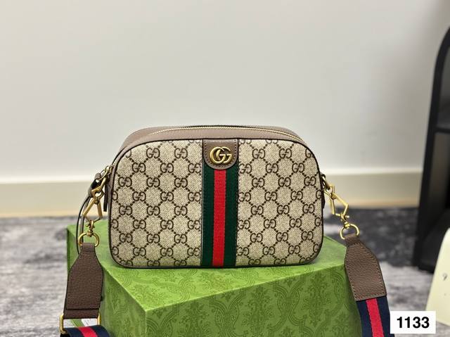 gucci Ophidia Camera Bag With Original Ebony-Colored Two-Layer Cowhide. This
