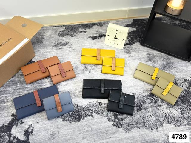 Loewe's Popular Cowhide Medium And Long Wallet Has A Classic Style, Fine Workman