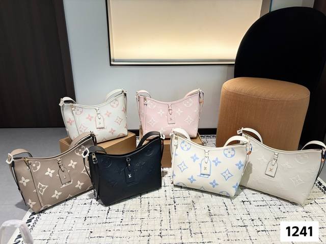 lv Carryall Equipped With Mother-And-Child Bags And Wide Shoulder Straps Deta