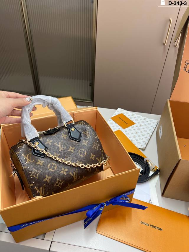 All-Steel Hardware Chip Version Lv Pillow Bag Classic Series Fashion All-Match H