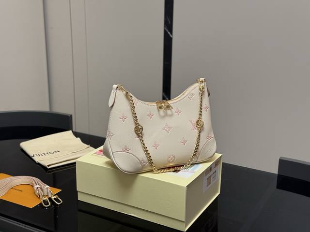 With Folding Box Size 29*16Cm Lv Latest Croissant Bag Original Hardware Custom V
