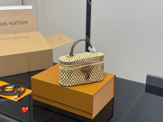 lv Very Nice Bag Summer Happiness The Arrival Of Resort Series Is The Most Su