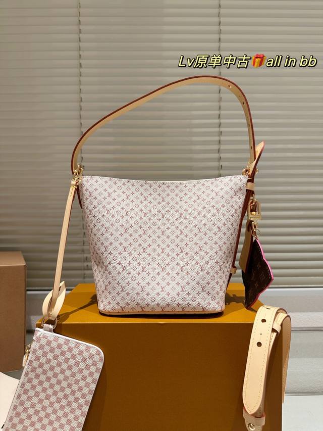 Original Order With Pendant With Gift Box New Product Lv Counter Latest All In B