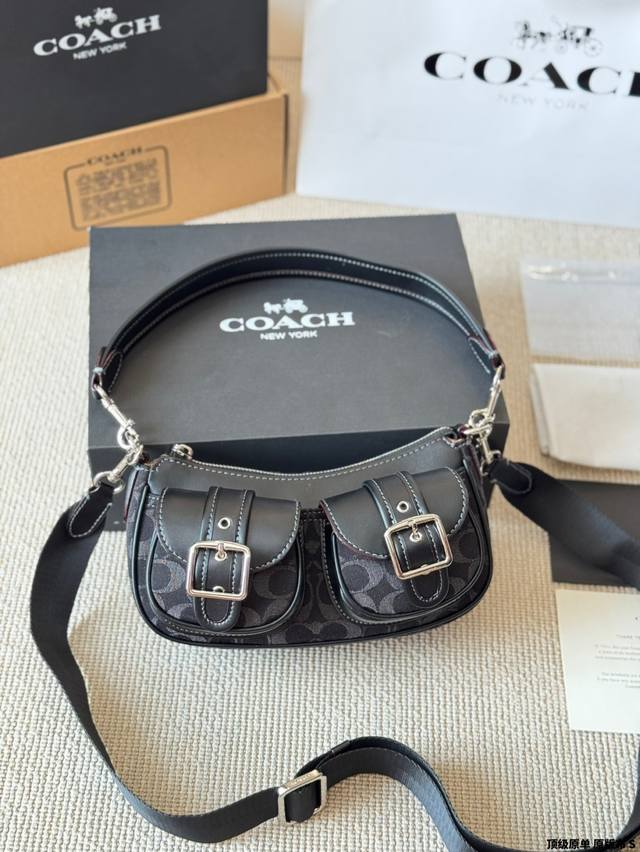 Top Original Cloth Coach Ashton Baguette Bag New Baguette Bag Motorcycle Style W