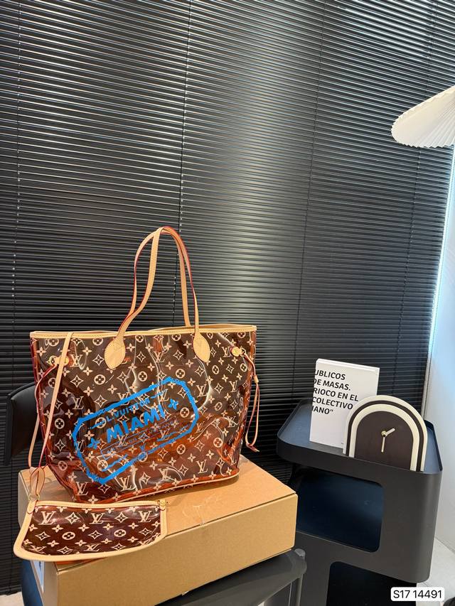 With Box Lv Jelly Bag Pvc Tote Bag The Bag Has A Large Capacity And Can Be Used