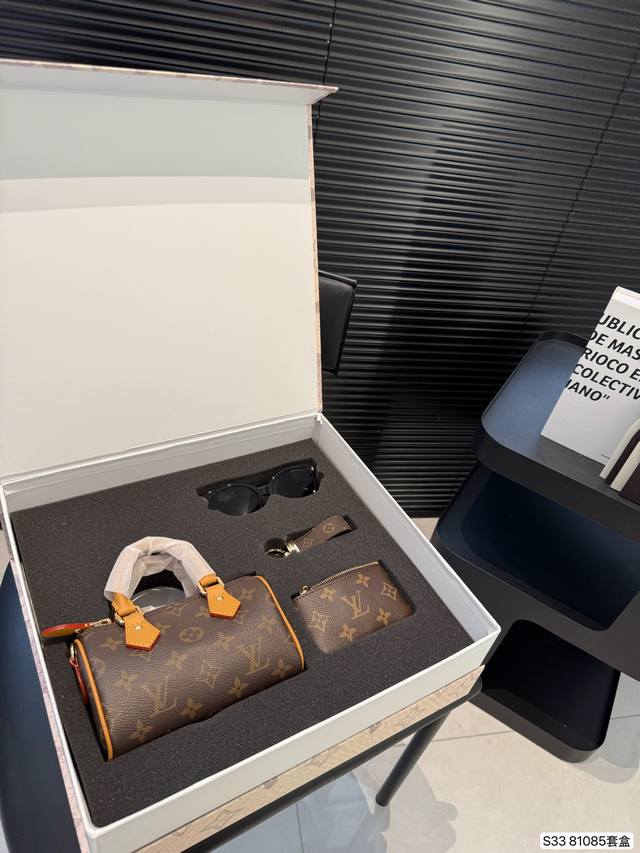 With Folding Box Classic Lv Set New Pillow Pendant Coin Purse Size 16 10 Item Nu