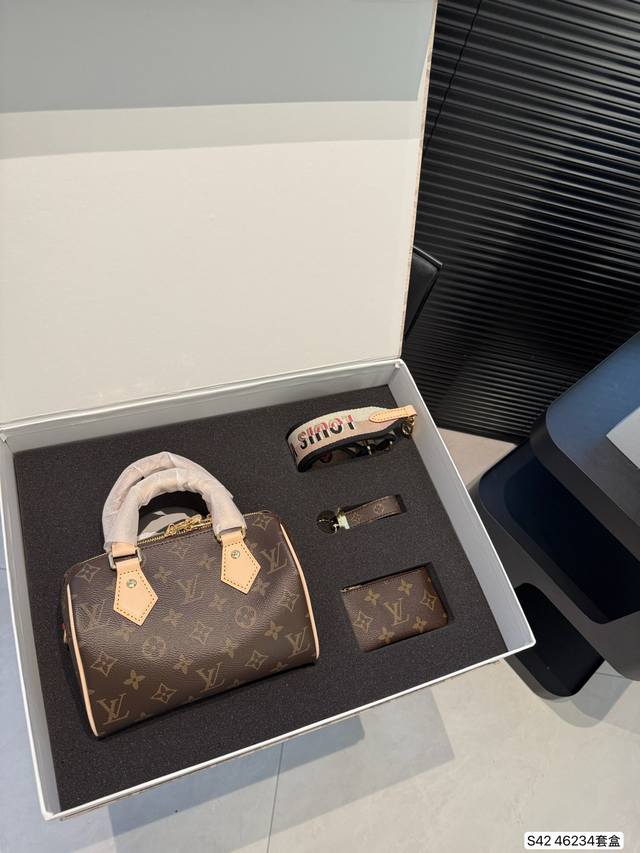 With Folding Box Classic Lv Set New Pillow Pendant Coin Purse Size 20 14 Item Nu